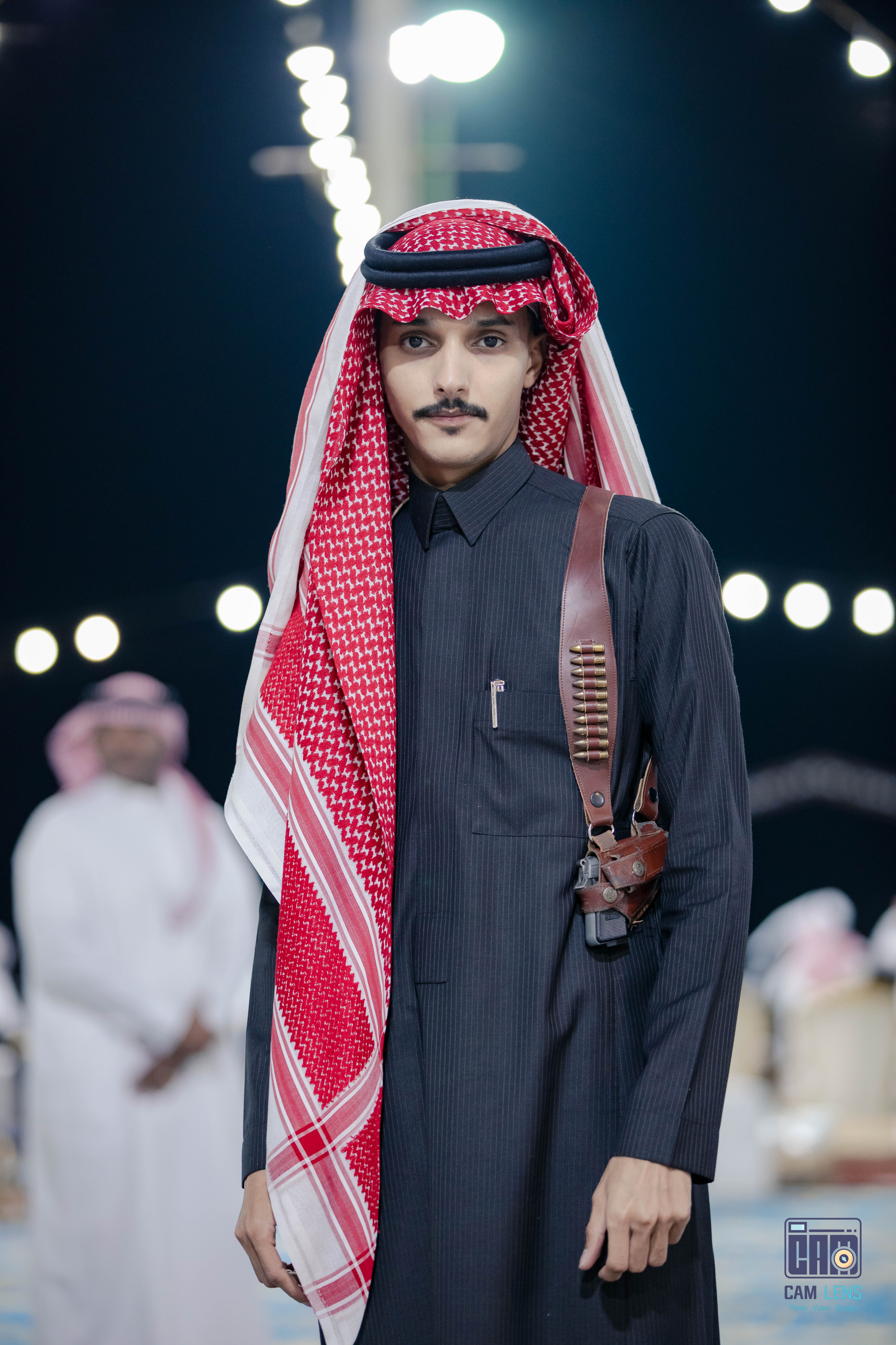 زواج: علي الشاعري