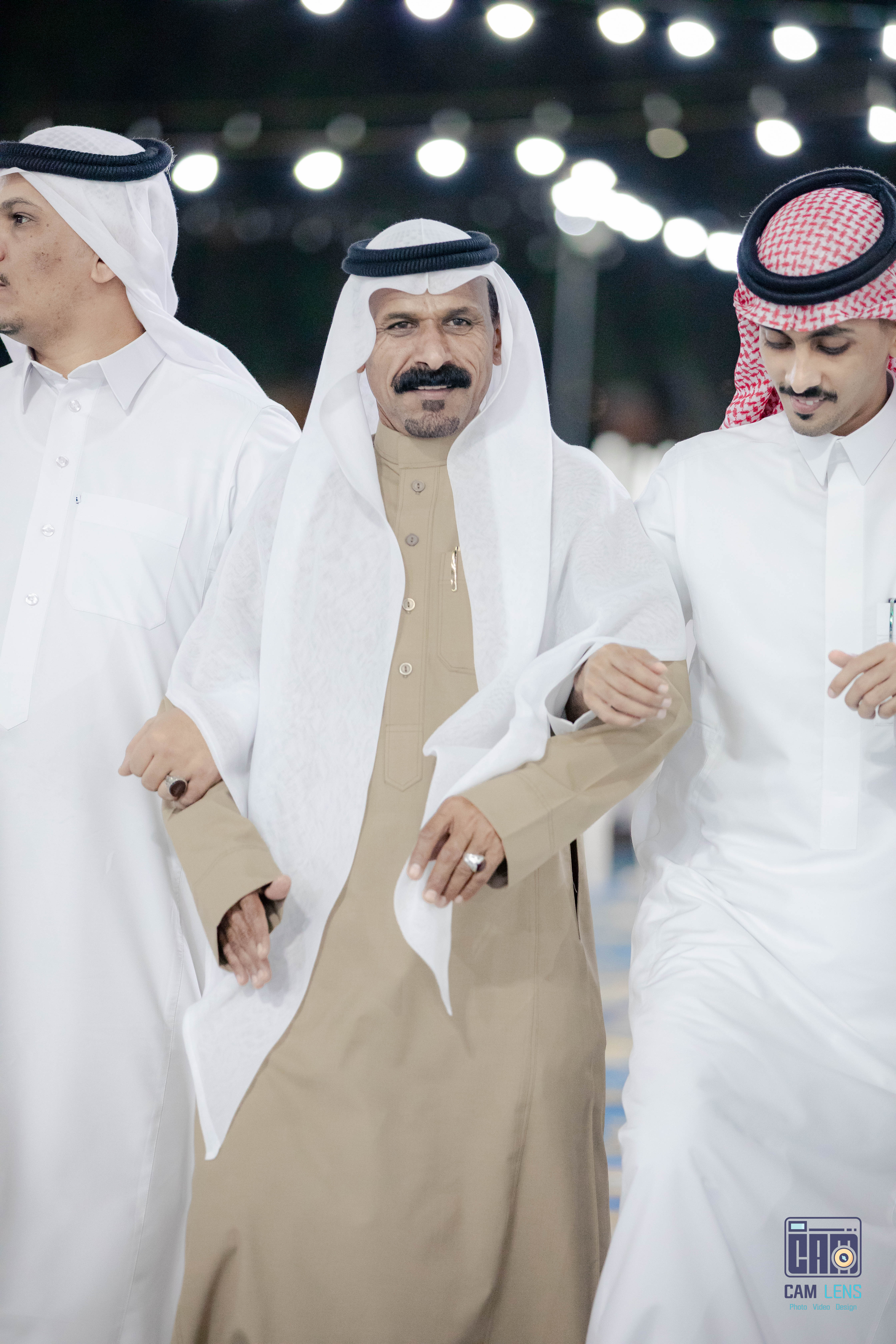 زواج: علي الشاعري