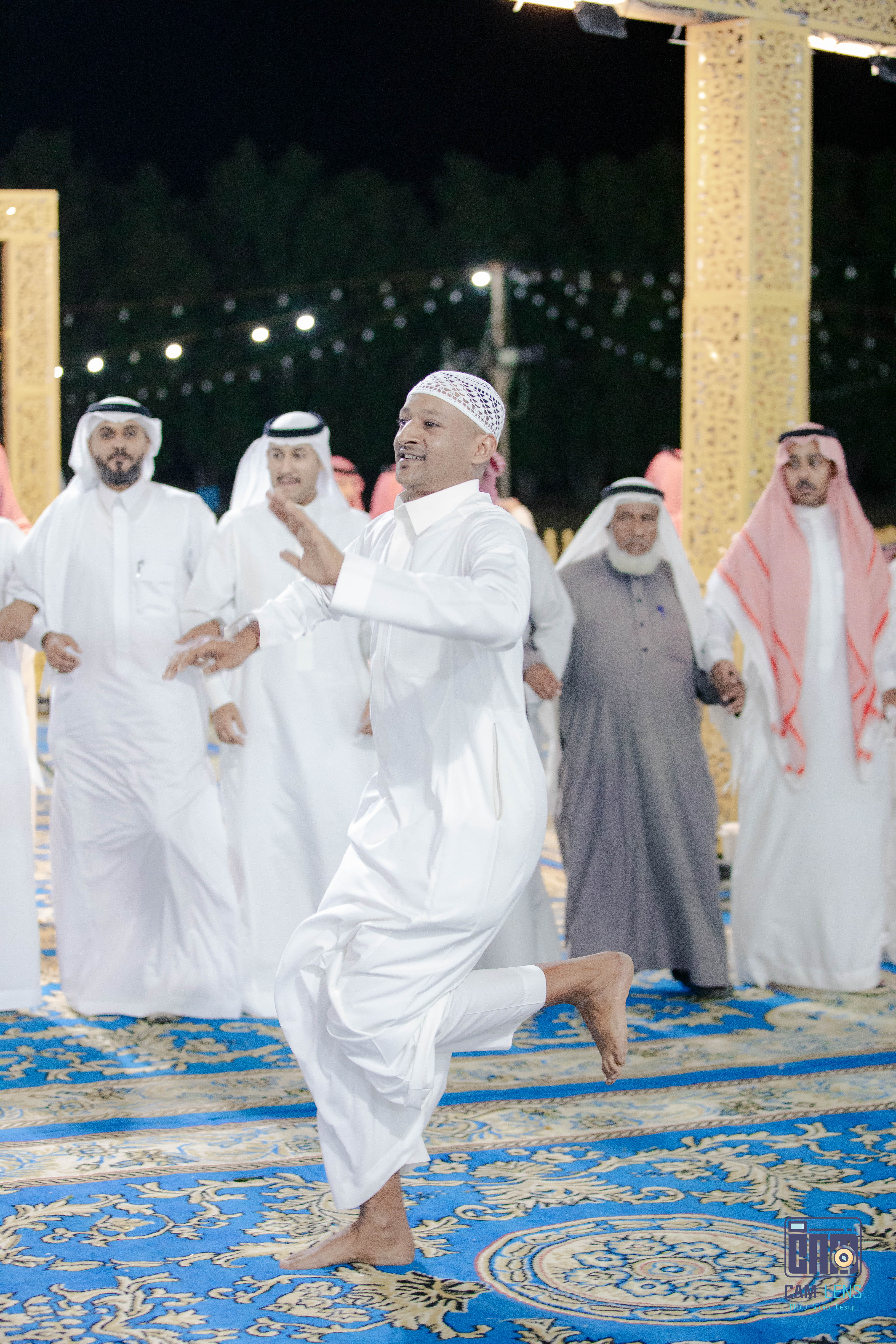 زواج: علي الشاعري