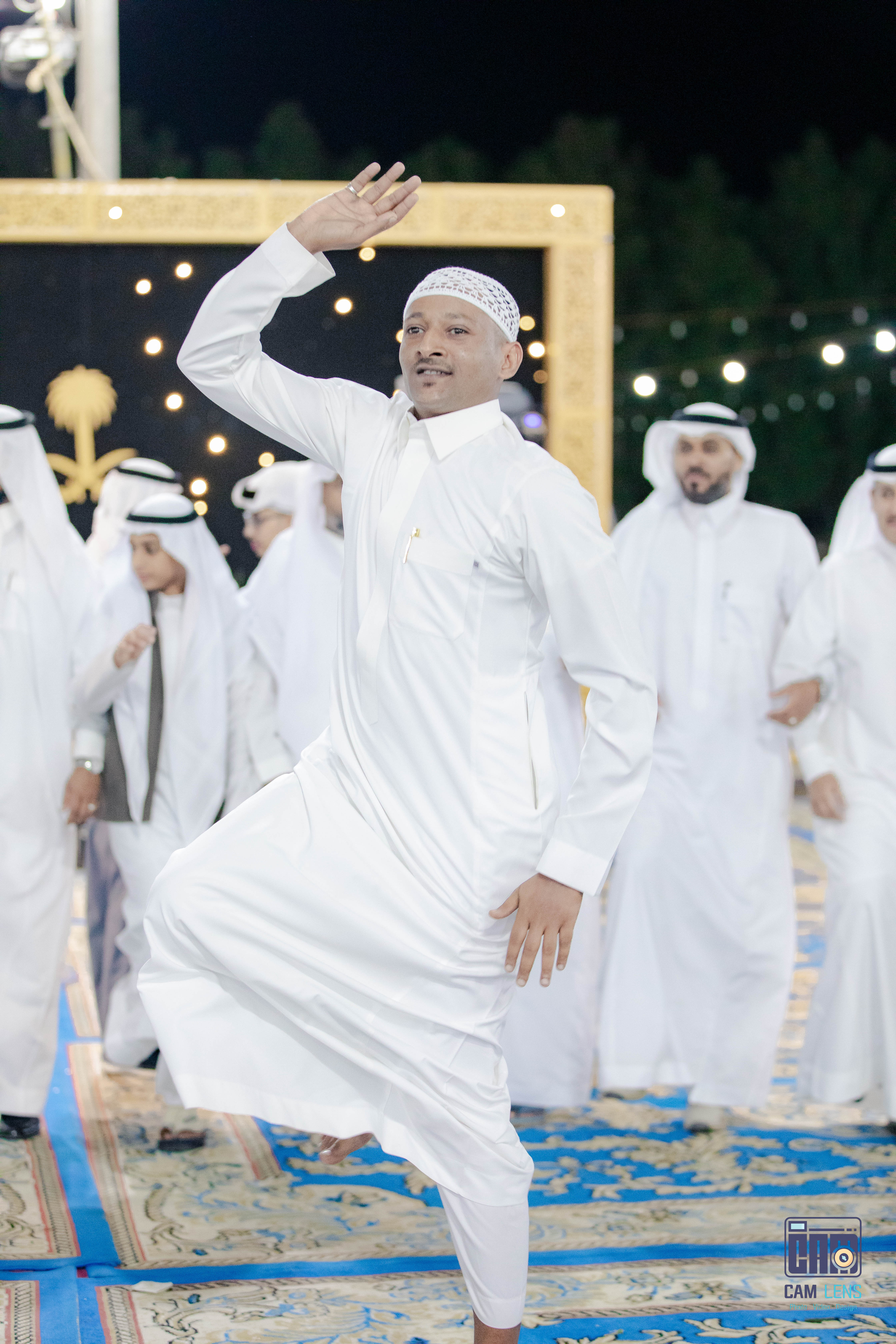 زواج: علي الشاعري