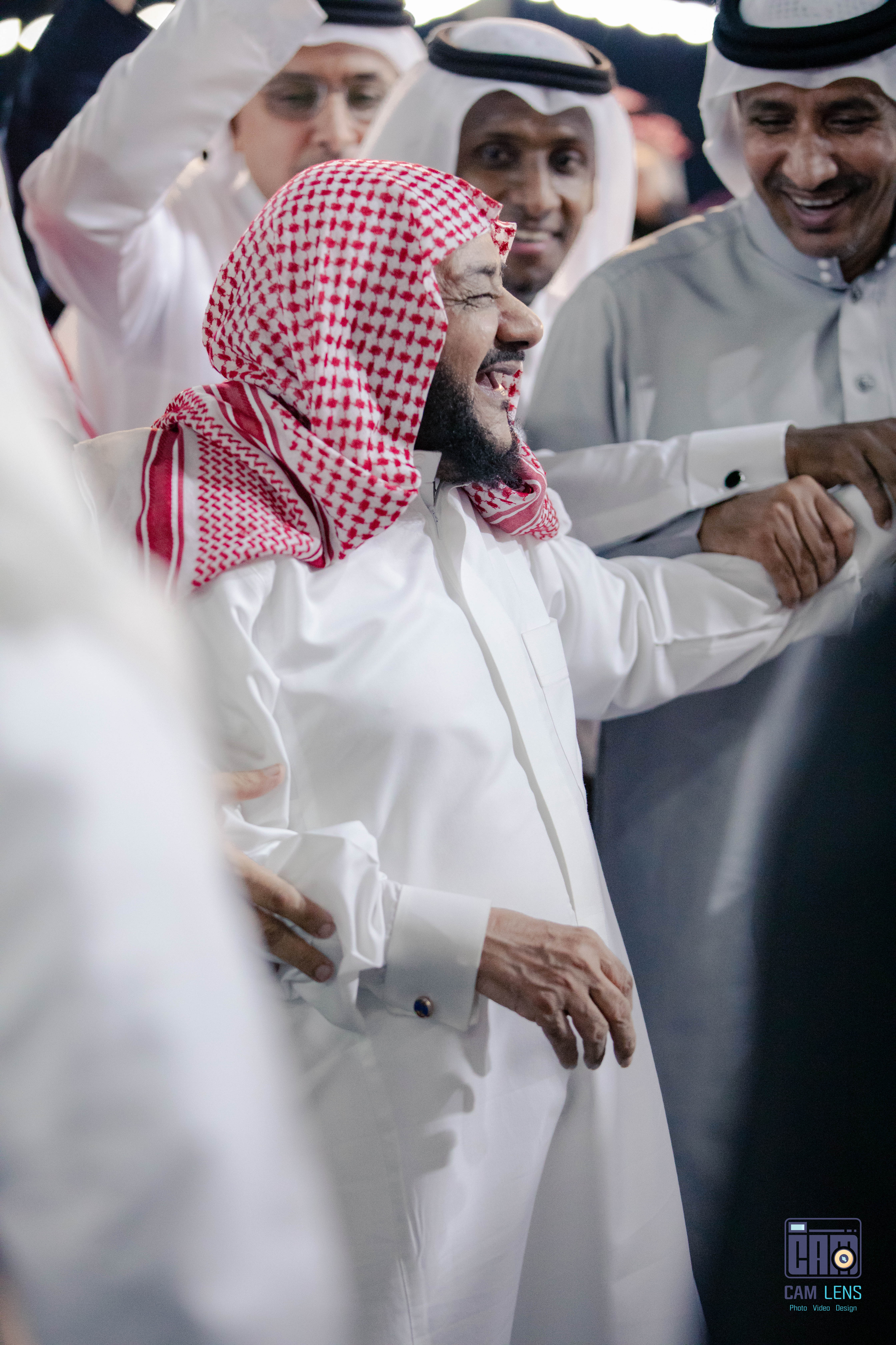 زواج: علي الشاعري