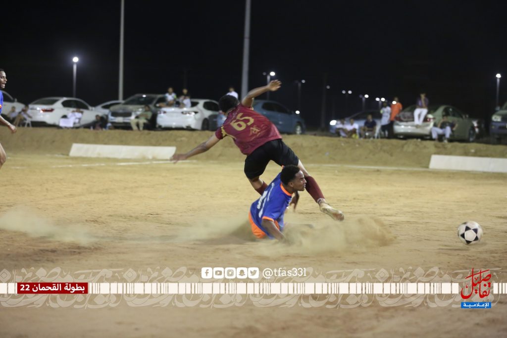 القوز والتضامن سلبية والشارقة صدارة وتأهل